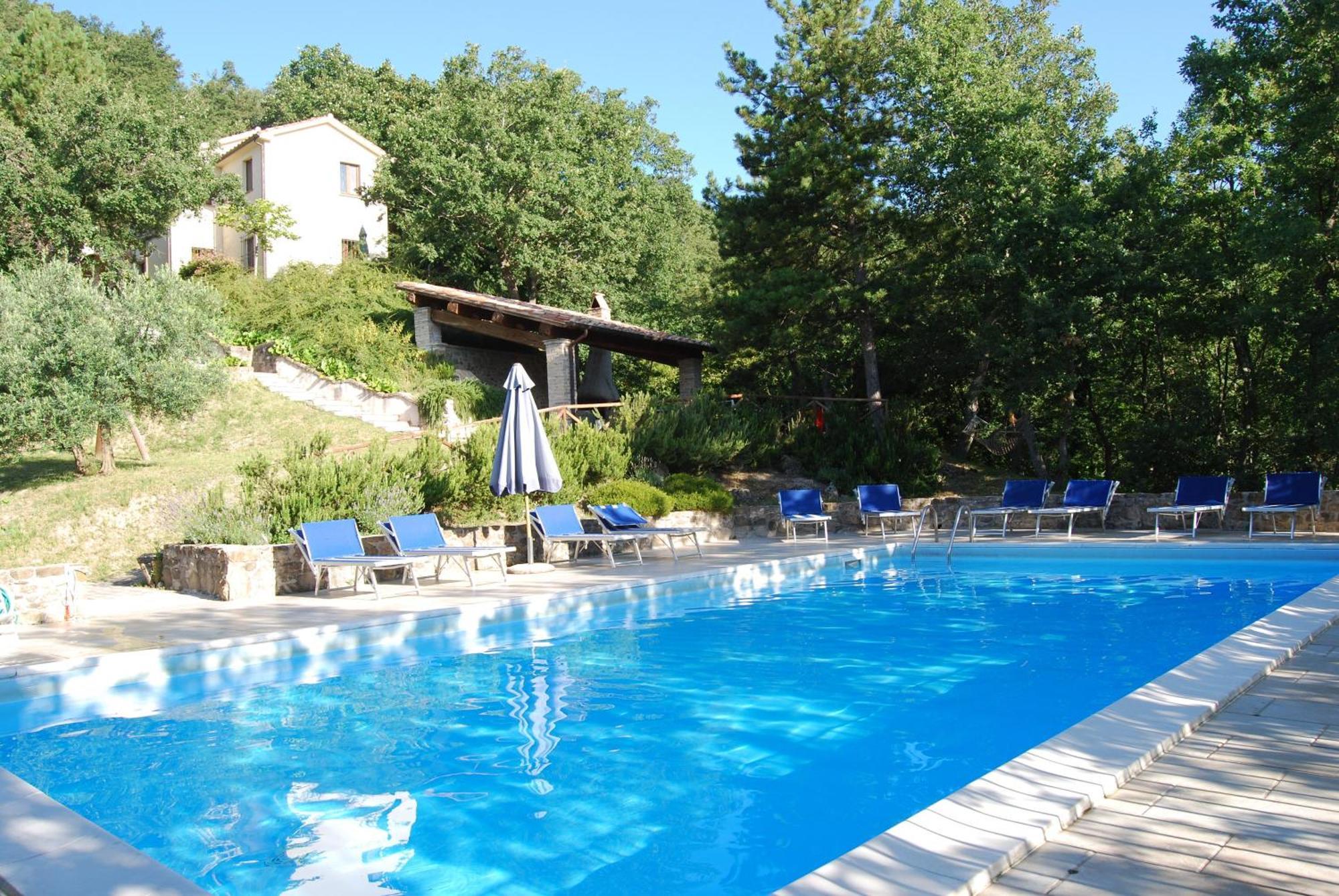 Casale Degli Ulivi Villa Gualdo Tadino Bagian luar foto