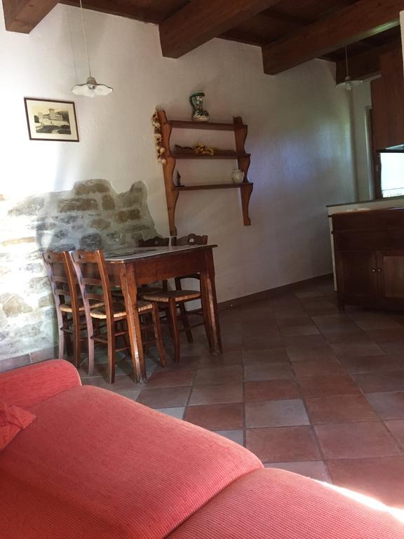 Casale Degli Ulivi Villa Gualdo Tadino Bagian luar foto
