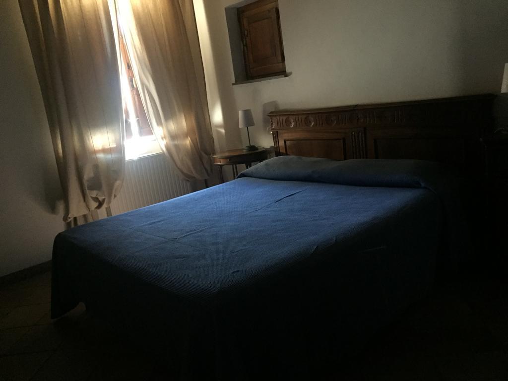 Casale Degli Ulivi Villa Gualdo Tadino Bagian luar foto