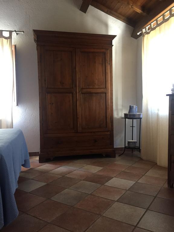 Casale Degli Ulivi Villa Gualdo Tadino Bagian luar foto