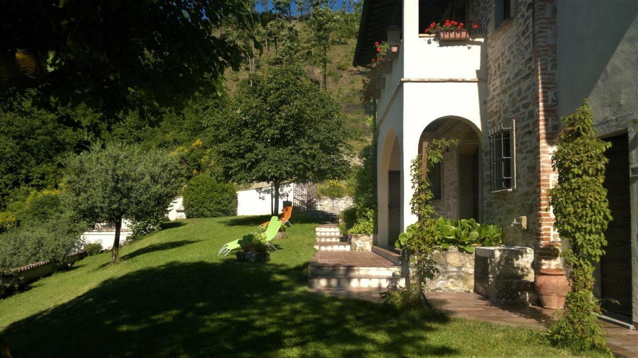 Casale Degli Ulivi Villa Gualdo Tadino Bagian luar foto